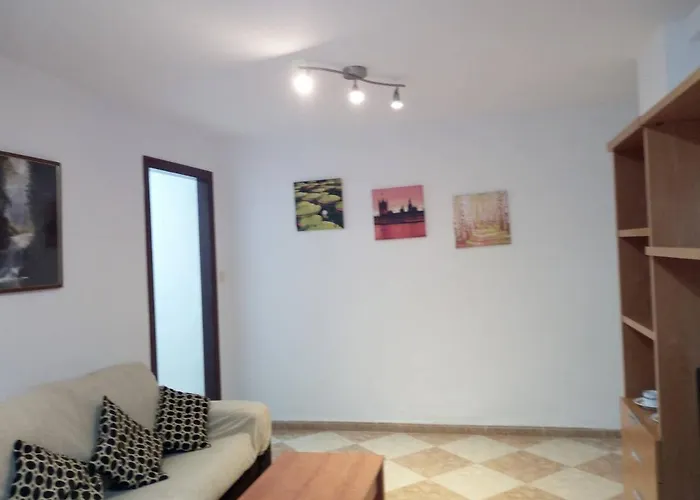 Piso Cerca De La Playa Victoria דירה