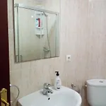 Piso Cerca De La Playa Victoria アパート *